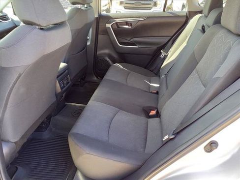 Certified 2021 Toyota RAV4 XLE FWD image 17