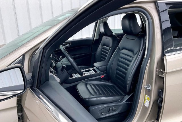 Used 2021 Ford Edge SEL w/ Convenience Package AWD/4WD image 8