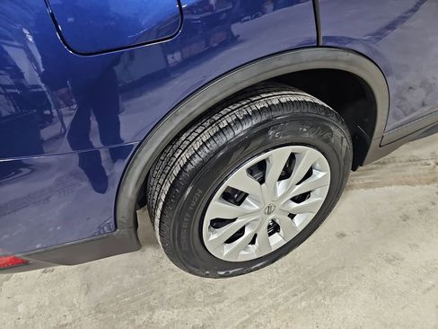 Used 2020 Nissan Rogue S image 13