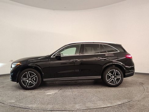 Certified 2026 Mercedes-Benz GLC 300 image 2
