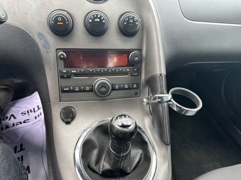 Used 2006 Pontiac Solstice Convertible w/ Power Package RWD image 16