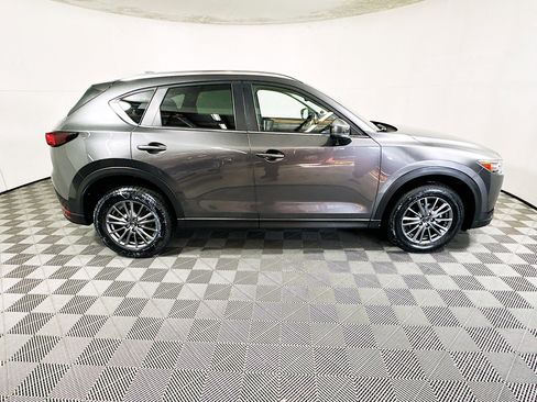 Used 2019 MAZDA CX-5 Touring FWD image 2