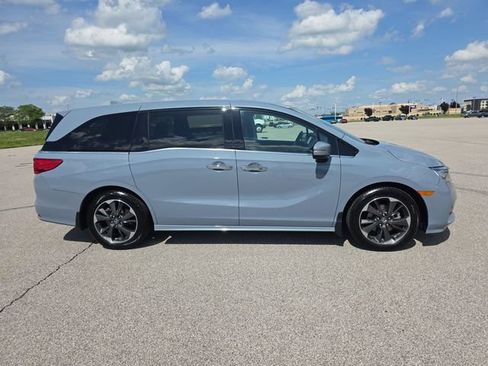 Used 2024 Honda Odyssey Elite image 14
