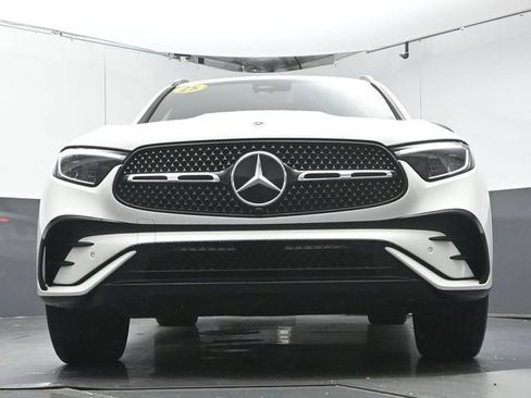 Used 2025 Mercedes-Benz GLC 300 w/ AMG Line image 35