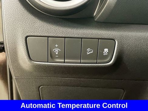 Used 2023 Hyundai Kona SEL w/ Convenience Package image 13