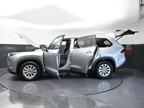 Used 2025 Toyota Grand Highlander FWD image 49