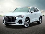 Used 2023 Audi Q3 2.0T Premium Plus image 2
