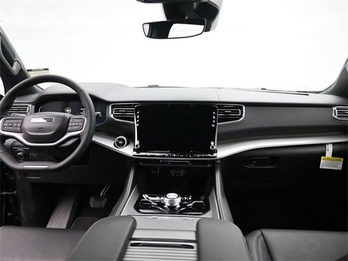 New 2026 Jeep Grand Wagoneer Limited image 25