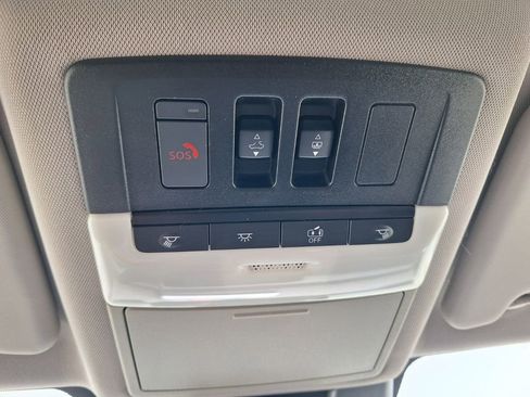 Used 2021 Nissan Rogue Platinum FWD image 19