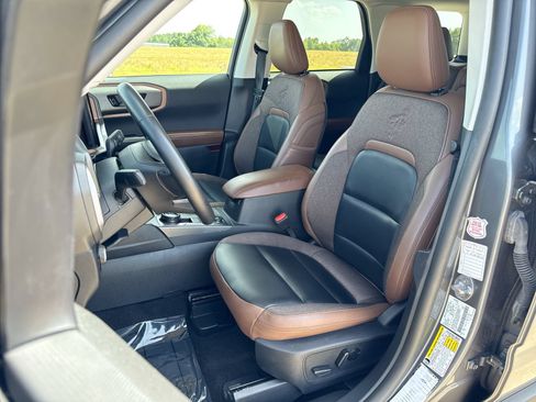 Used 2025 Ford Bronco Sport Outer Banks w/ Outer Banks Tech Package+ AWD/4WD image 11