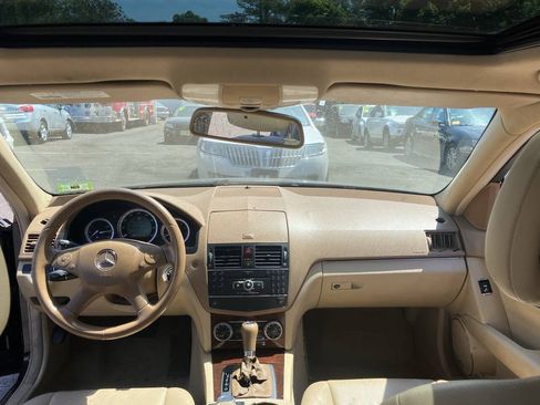 Used 2008 Mercedes-Benz C 300 4MATIC Sedan image 18