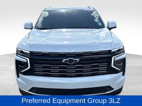 Used 2026 Chevrolet Tahoe High Country AWD/4WD image 2