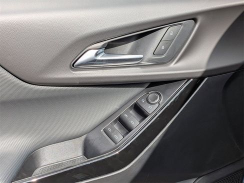 New 2026 Chevrolet Equinox LT image 8