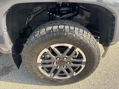 Used 2024 Toyota Tacoma TRD Sport AWD/4WD image 10