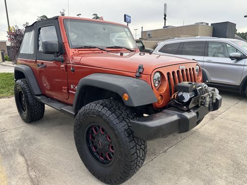 Used 2009 Jeep Wrangler X AWD/4WD image 3