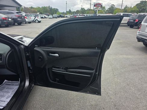 Used 2023 Dodge Charger SXT image 11