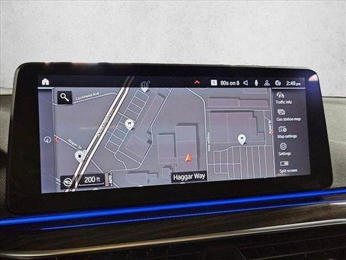 Used 2021 BMW 530i xDrive w/ M Sport Package image 13