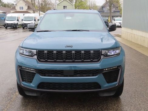 New 2026 Jeep Grand Cherokee L Limited AWD/4WD image 12