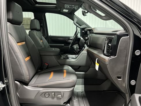 New 2025 GMC Sierra 2500 AT4 w/ AT4 Premium Plus Package image 27