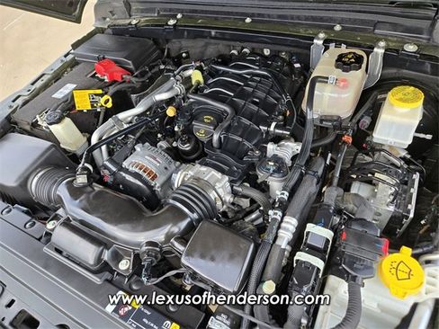 Used 2023 Jeep Gladiator Sport w/ Off Road Group image 19