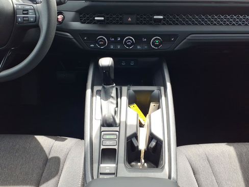 Used 2023 Honda Accord EX image 19