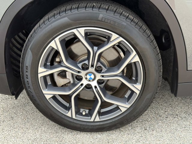 Used 2022 BMW X1 xDrive28i w/ Convenience Package AWD/4WD image 10