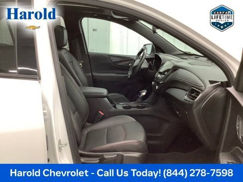 Used 2022 Chevrolet Equinox RS image 11
