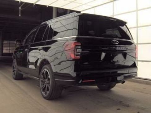 Used 2023 Ford Expedition Limited AWD/4WD image 10