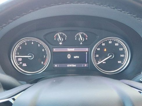 Used 2022 Buick Enclave Essence w/ Sport Touring Edition image 8