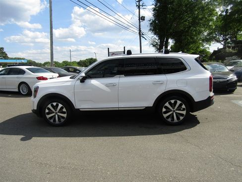 Used 2022 Kia Telluride S image 4