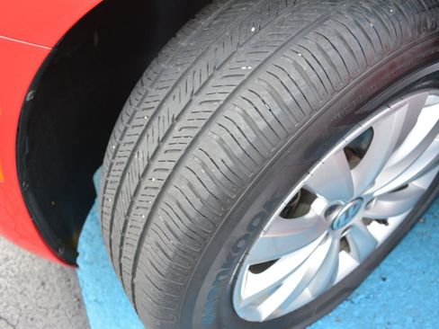 Used 2019 Volkswagen Beetle S image 6