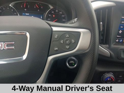 Used 2024 GMC Terrain SLE w/ Driver Convenience Package image 12
