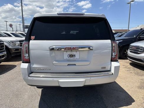 Used 2018 GMC Yukon XL Denali w/ Open Road Package RWD image 8