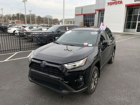 Certified 2024 Toyota RAV4 XLE Premium image 1