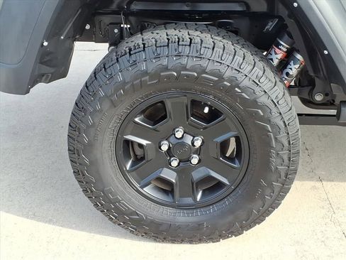 Used 2021 Jeep Gladiator Mojave w/ Trailer Tow Package image 13