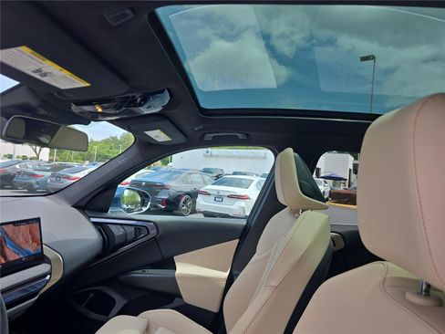 Used 2025 BMW X3 xDrive30i image 25