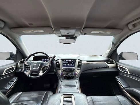 Used 2018 GMC Yukon Denali image 9
