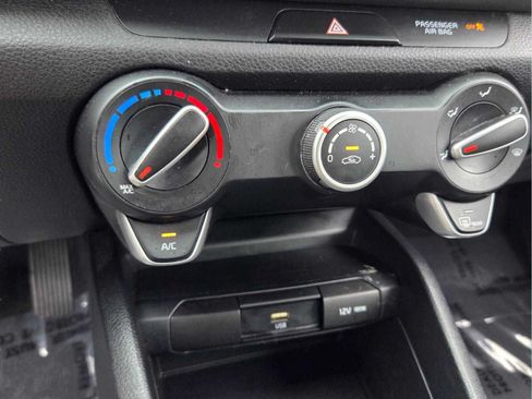 Used 2023 Kia Rio LX FWD image 22
