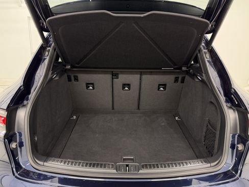 Certified 2022 Porsche Macan image 58