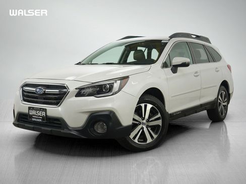 Used 2018 Subaru Outback 3.6R Limited image 1