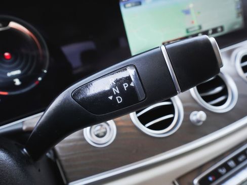 Used 2022 Mercedes-Benz E 350 4MATIC Sedan image 76