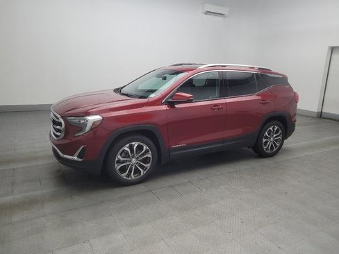 Used 2018 GMC Terrain SLT w/ Preferred Package FWD image 2