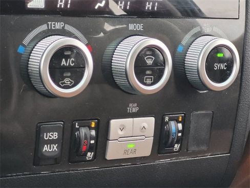 Used 2012 Toyota Sequoia Platinum image 28