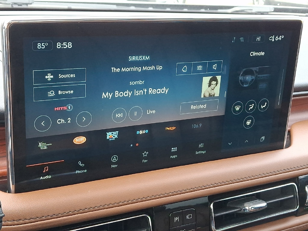 Certified 2022 Lincoln Nautilus Reserve AWD/4WD image 18