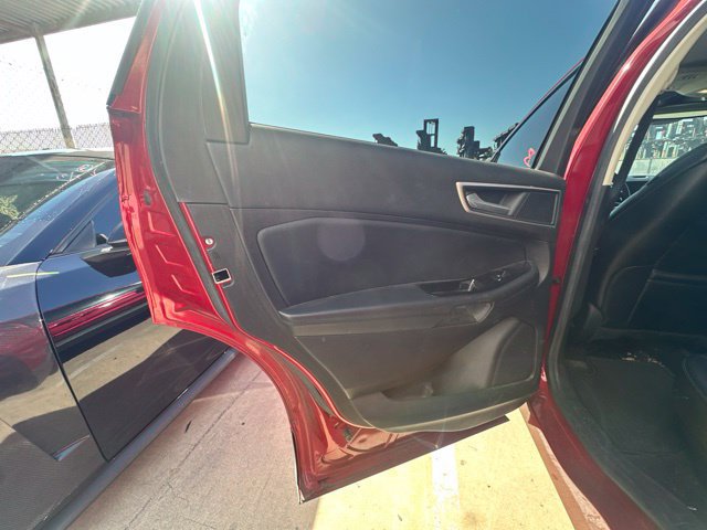 Used 2020 Ford Edge SEL w/ Convenience Package FWD image 8