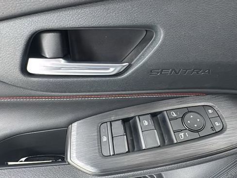 New 2026 Nissan Sentra SR image 17