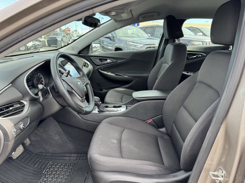 Used 2023 Chevrolet Malibu RS w/ Driver Confidence Package image 26