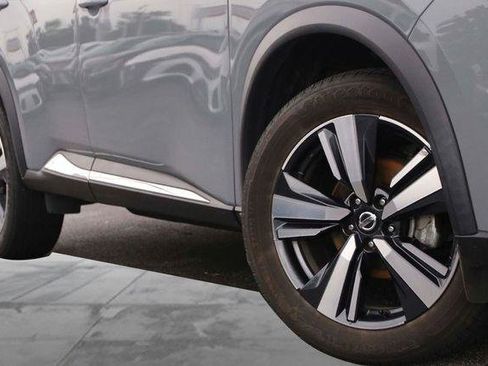 Used 2021 Nissan Rogue SL FWD image 3