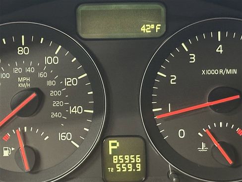 Used 2008 Volvo S40 2.4i image 25