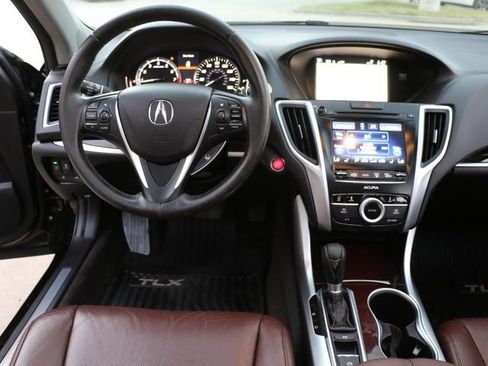 Used 2015 Acura TLX w/ Technology Package FWD image 17
